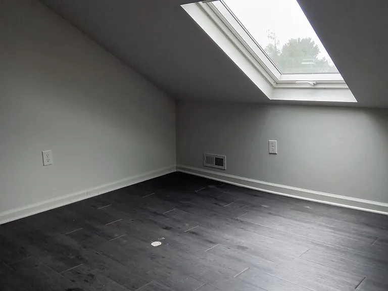 125 Bethel St — Photo 18