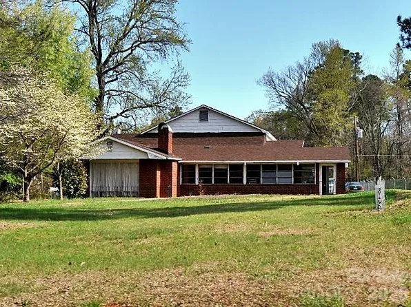 8106 Mount Holly Rd, Charlotte, NC 28214