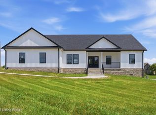 617 Ridge Crest Dr, Harrodsburg, KY 40330