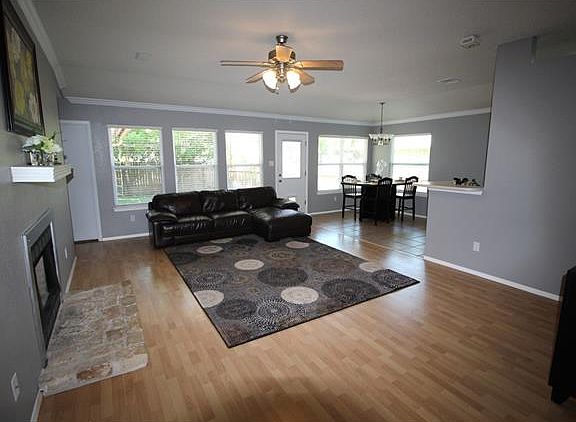 4th image of 8318 Columbia Falls Dr