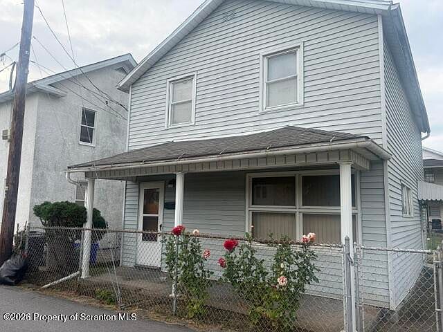 1st image of 1220 Diamond Ave