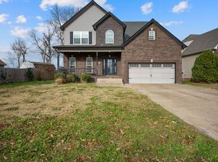719 Ellie Nat Dr, Clarksville, TN 37040