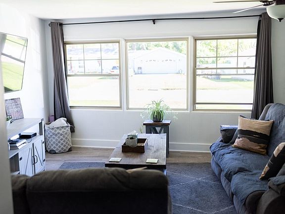 2nd image of 3616 N Court St