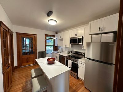 8 Lee Hill Rd, Roslindale, MA, 02131