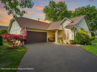 6 Llewellyn Ct, Jackson, NJ