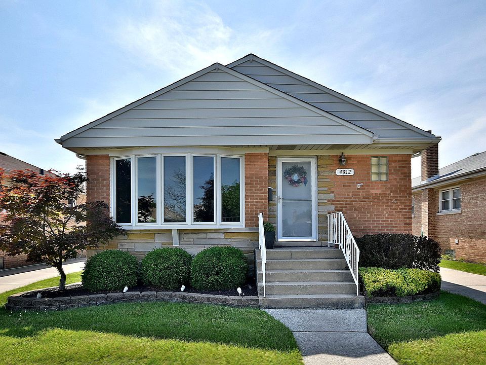1st image of 4312 N Oleander Ave