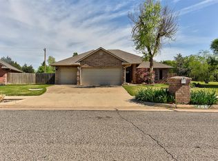 409 Sparrow Hawk, Edmond, OK 73003