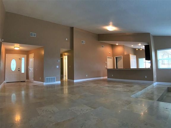 3rd image of 120 Windsong Ct