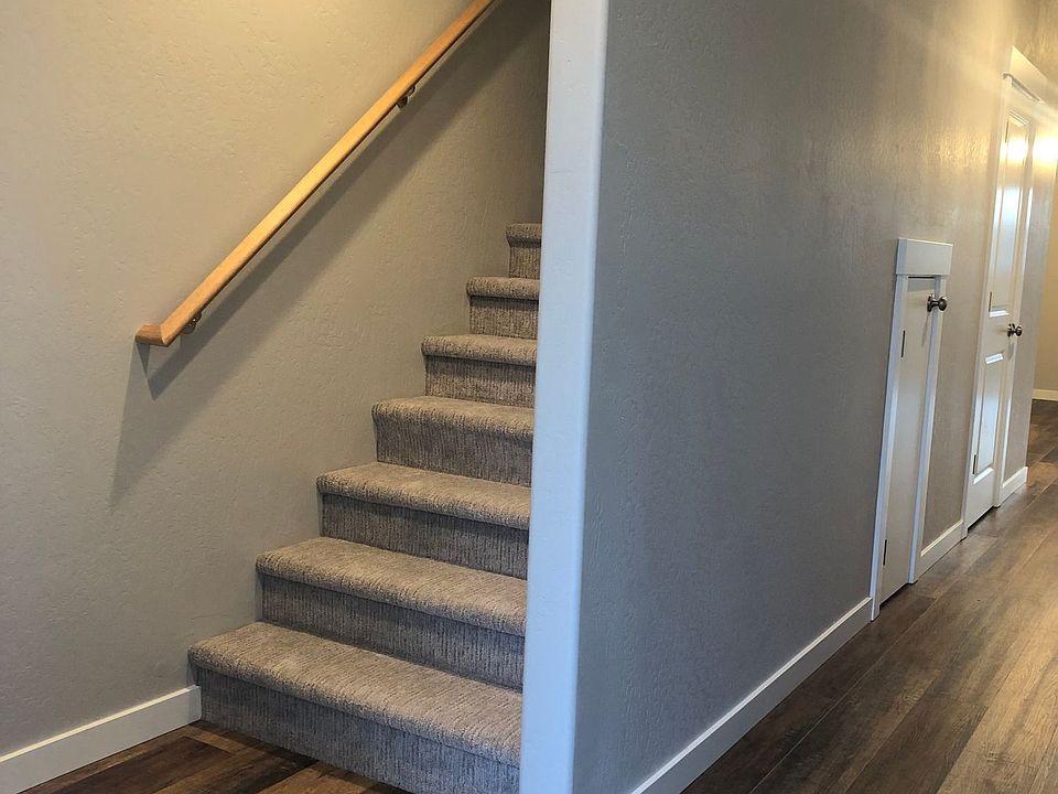 1st image of 820 & 822 Diamond St #820