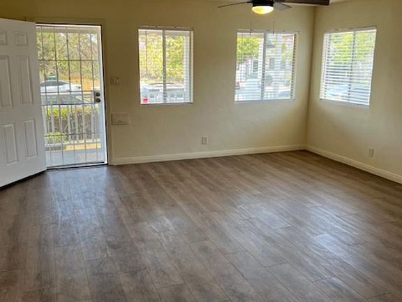 2nd image of 2356 Irving Ave