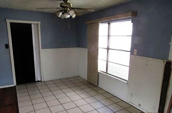 5th image of 235 Drury Ln
