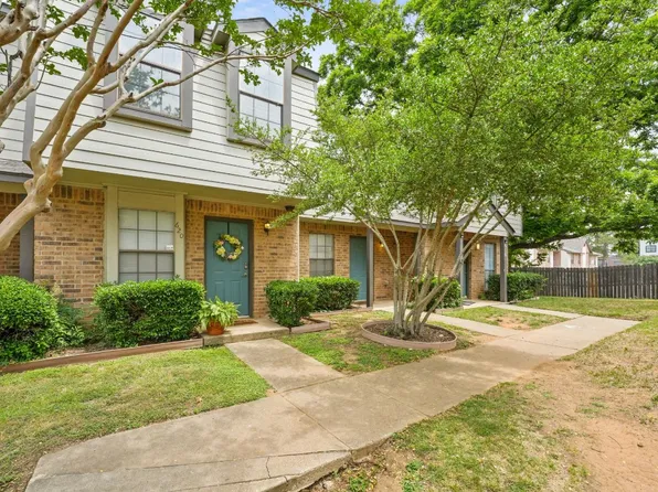 620 W Collins St, Denton, TX 76201