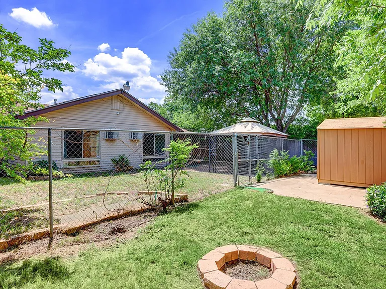 7120 Carwill Dr — Photo 20