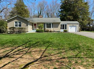 66 Queens Dr E, Little Silver, NJ 07739