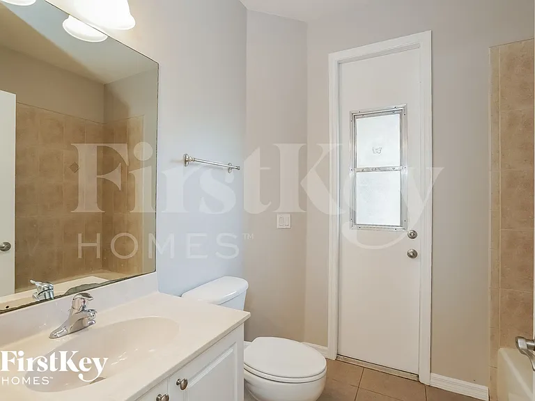 17528 Braddock Rd — Photo 13