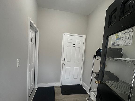 4th image of 1304 Washington St #2