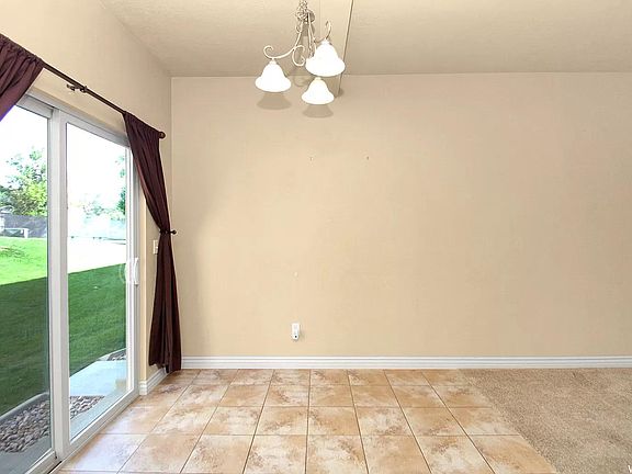 4th image of 1950 N Hollow Ct