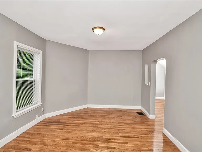 352 Norfolk St #1 — Photo 6