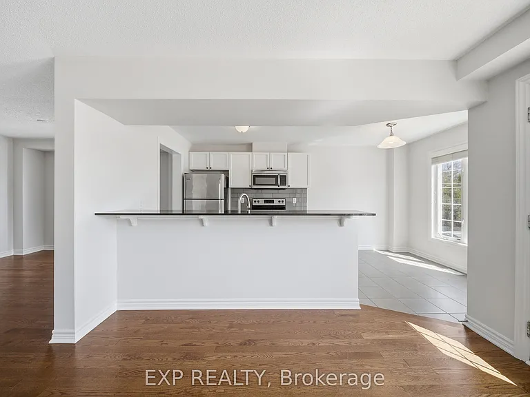 429 Rosingdale St — Photo 8