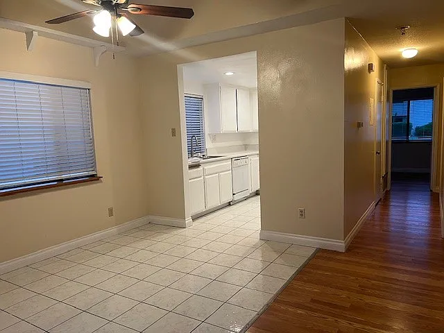2 bed, 1056 sqft, $3,300 — Photo 2