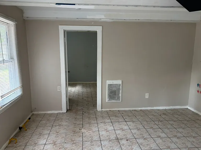 503 W Humphrey Ave — Photo 7