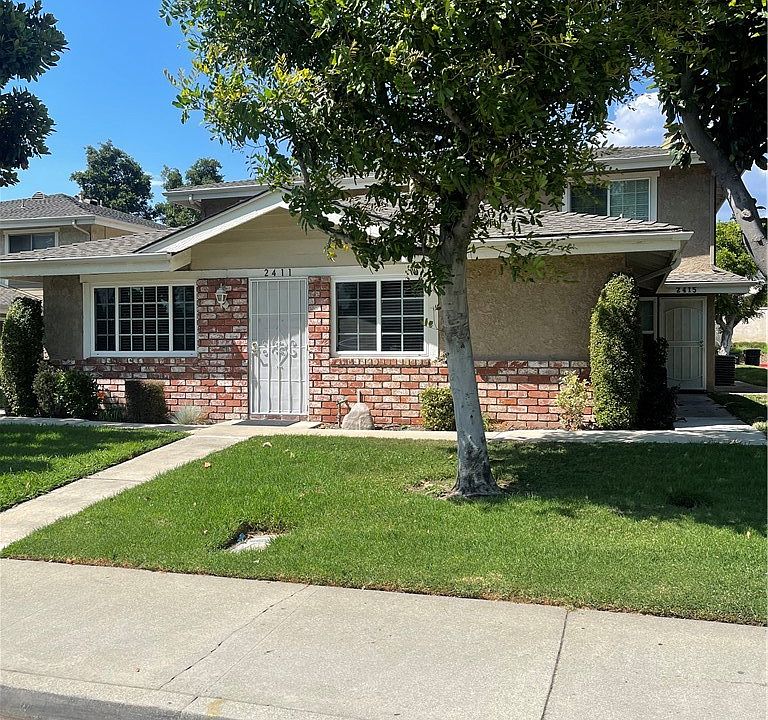 1st image of 2411 College Ln