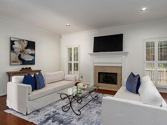 3rd image of 2317 Timber Ridge Cir