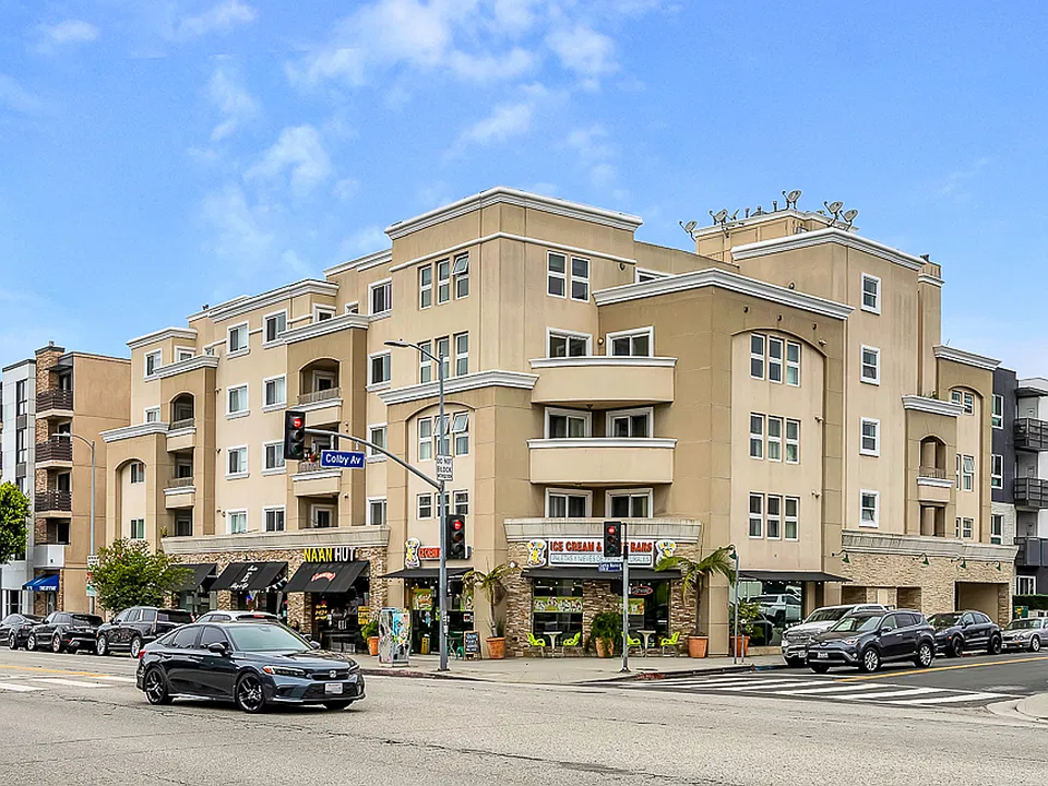 11551 Santa Monica Blvd #Penthouse D