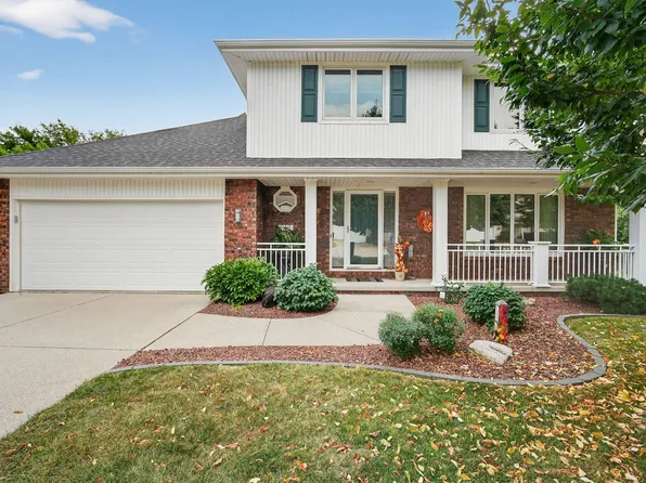 4001 Patricia Dr, Urbandale, IA 50322