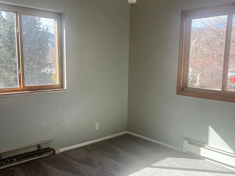 811 Skyway Blvd — Photo 14