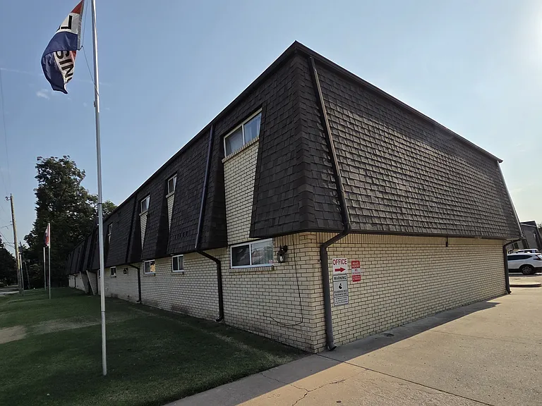 Welcome to Victor!
4849 S. Victor Ave.
Tulsa, OK 74105