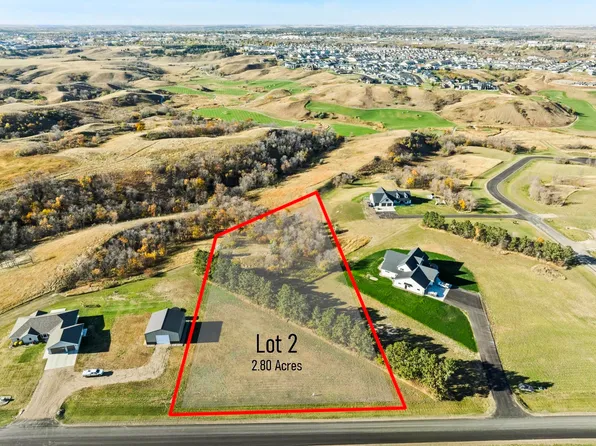 2115 43rd Ave SE, Minot, ND 58701