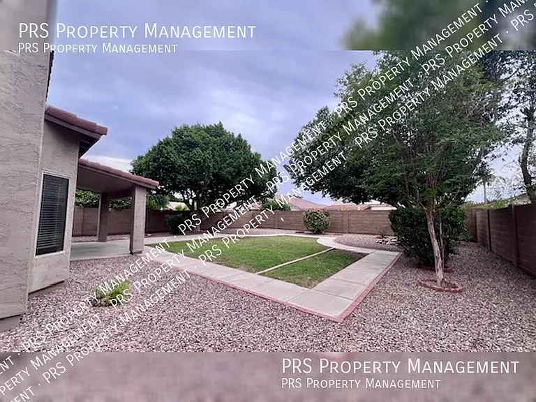 1053 W Bruce Ave — Photo 20