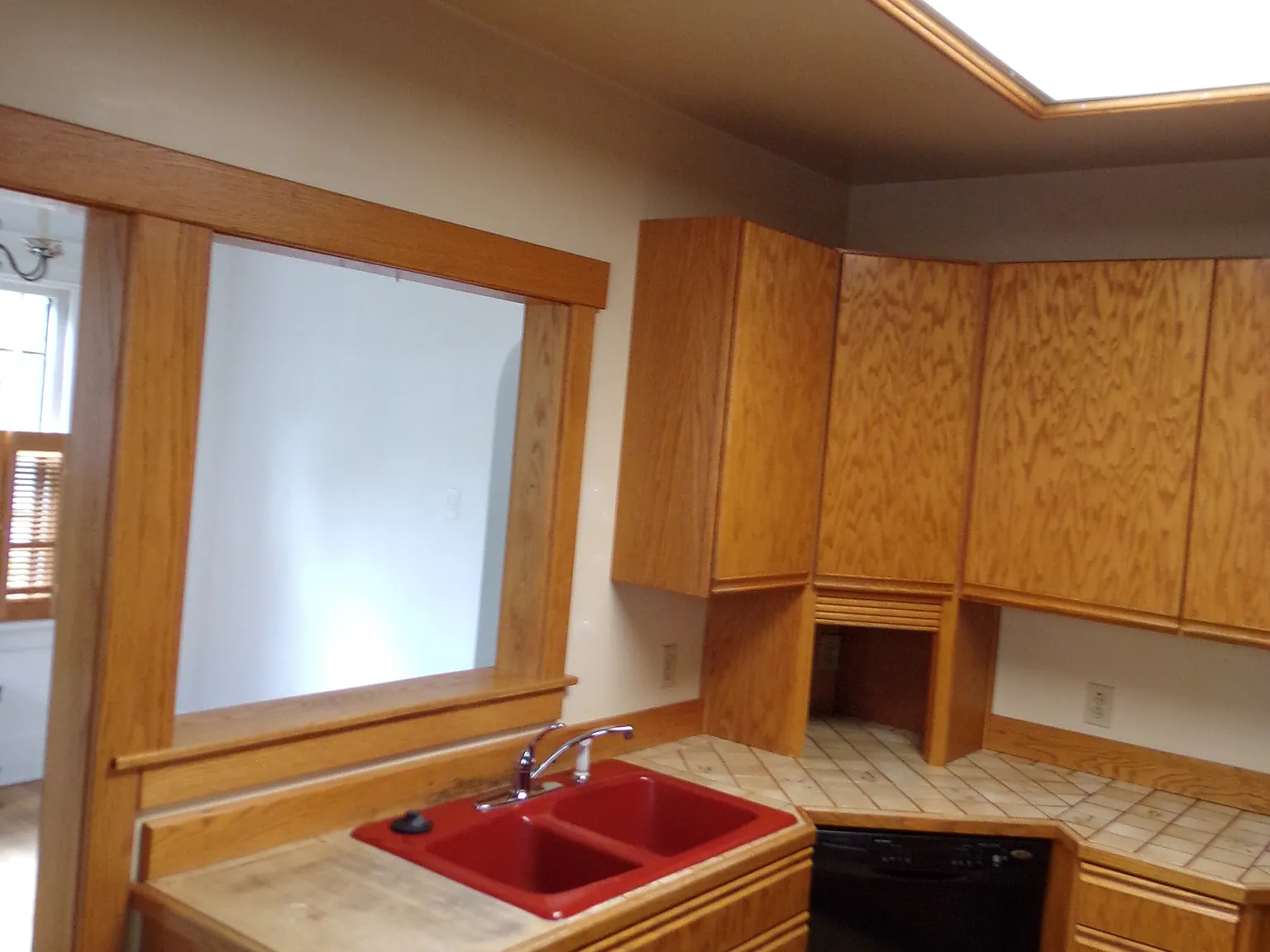 3 bed, 1195 sqft, $1,700 — Photo 4