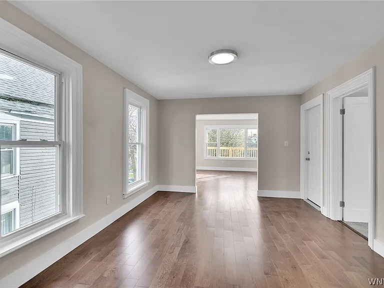 501 West Ave — Photo 9