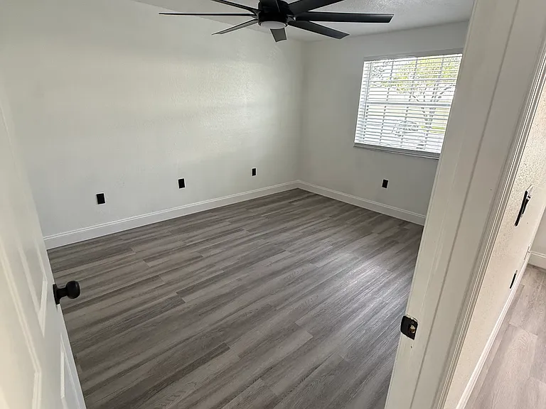 2820 N Oakland Forest Dr #107 — Photo 2