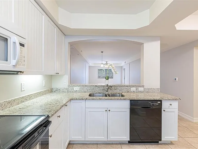 1100 Pine Ridge Rd #B106 — Photo 10