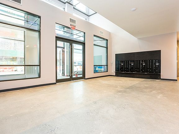 4th image of 393 Weirfield St #203