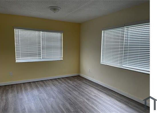 4th image of 7067 NW 19th Ave