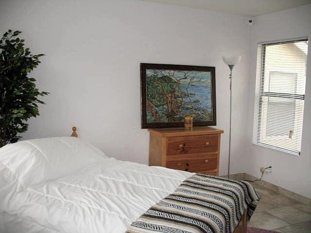 1st image of 1712 De La Vina St APT B