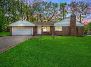 21 Sutin Pl, Spring Valley, NY 10977