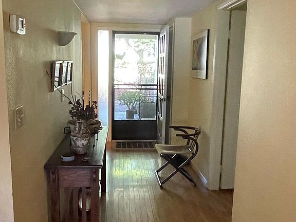 4th image of 5572 Cribari Cir