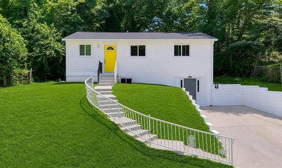 1st image of 477 Fairlane Cir NW