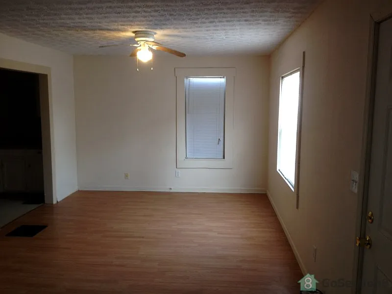 1827 Jermain Dr photo 1
