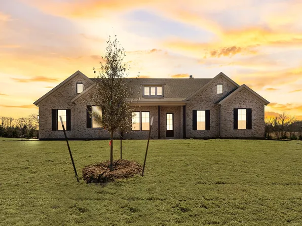 1040 Julian Dr, Van Alstyne, TX 75495