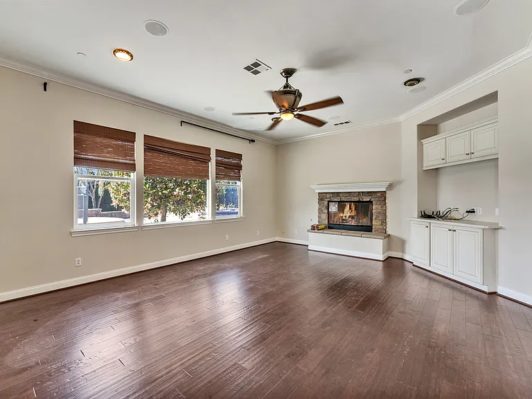 13143 Carriage Trail Ct — Photo 16