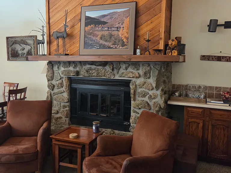 151 Telemark Dr — Photo 3