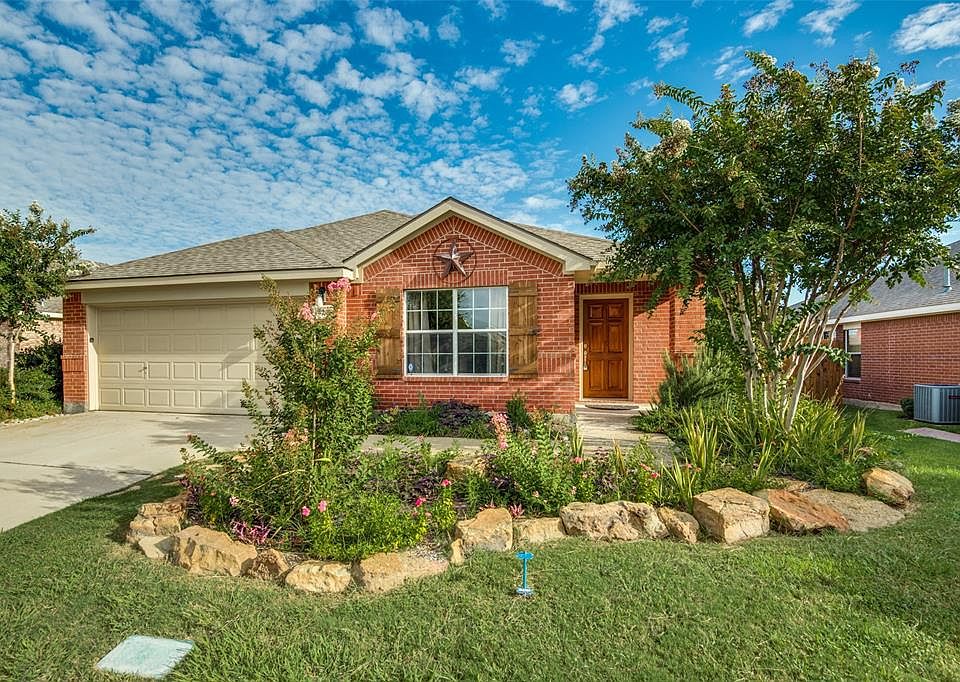 1st image of 422 Dartmoor Dr