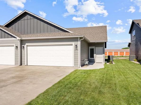 2736 Tim Rogers Ln, Salina, KS 67401