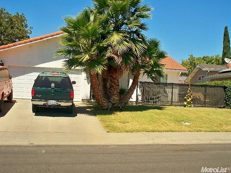 1st image of 512 W Southwood Dr